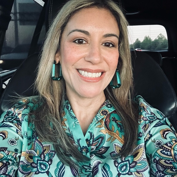 Meet your Posher, Estee - Picture 1 of 1